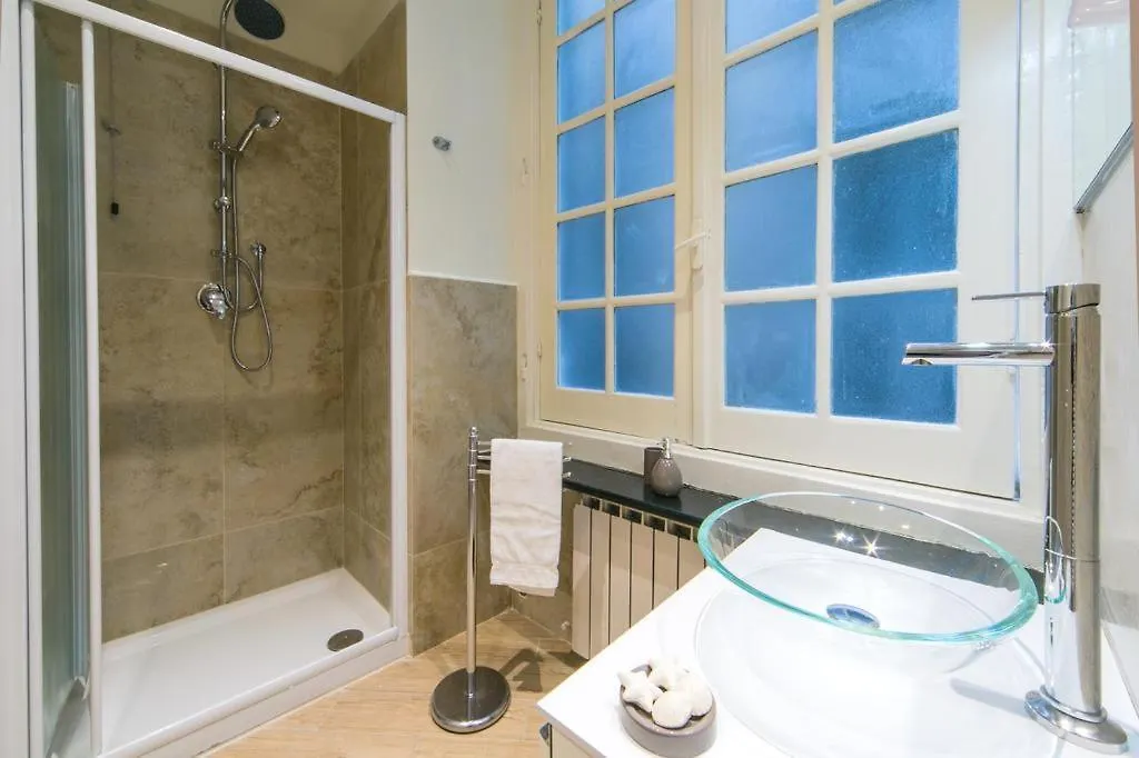 Chiossone Suites Genova 2*,  Olaszország